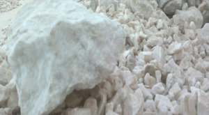 High-purity fluorspar